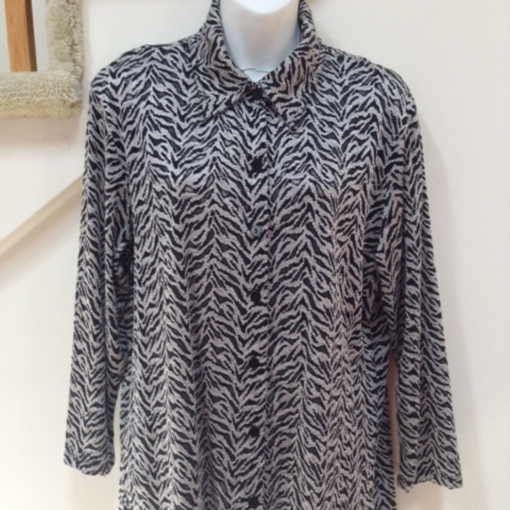 J.T.B. Button Down Shirt, Size M, 55%Nylon, 41% Polyester, 4% Spandex